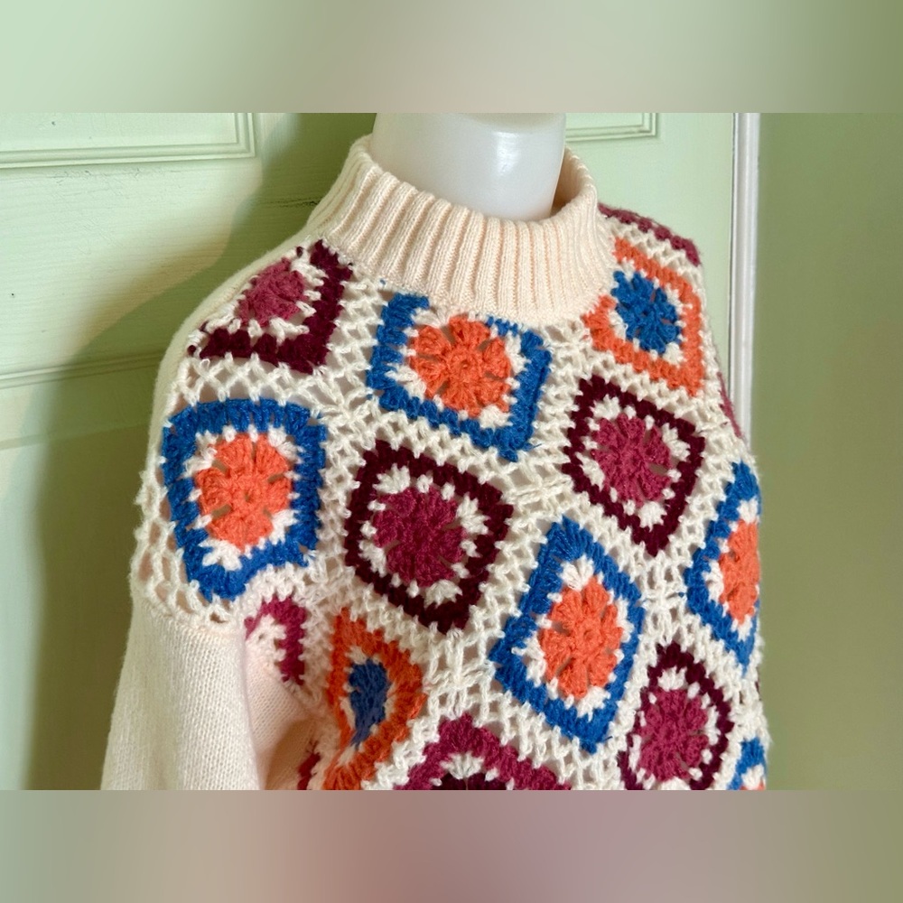 DREAMERS by DEBUT Granny Square Sweater NWOT - Size Small - Picture 2 of 6